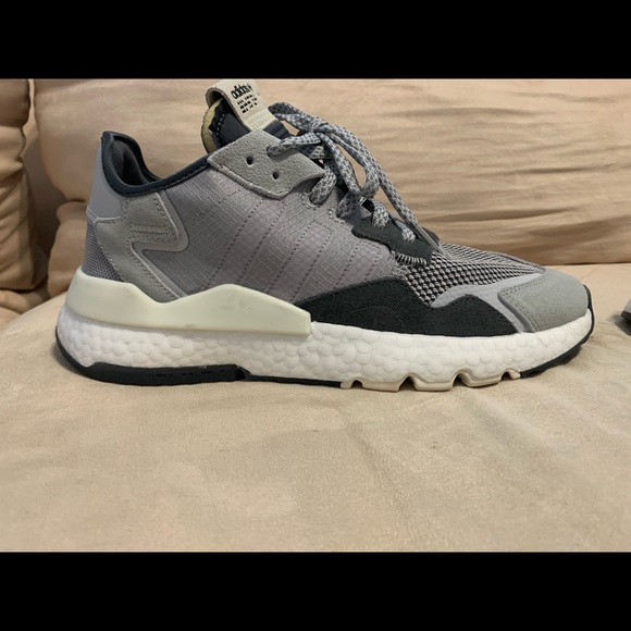 Adidas jogger ,almost new - Picture 3 of 8